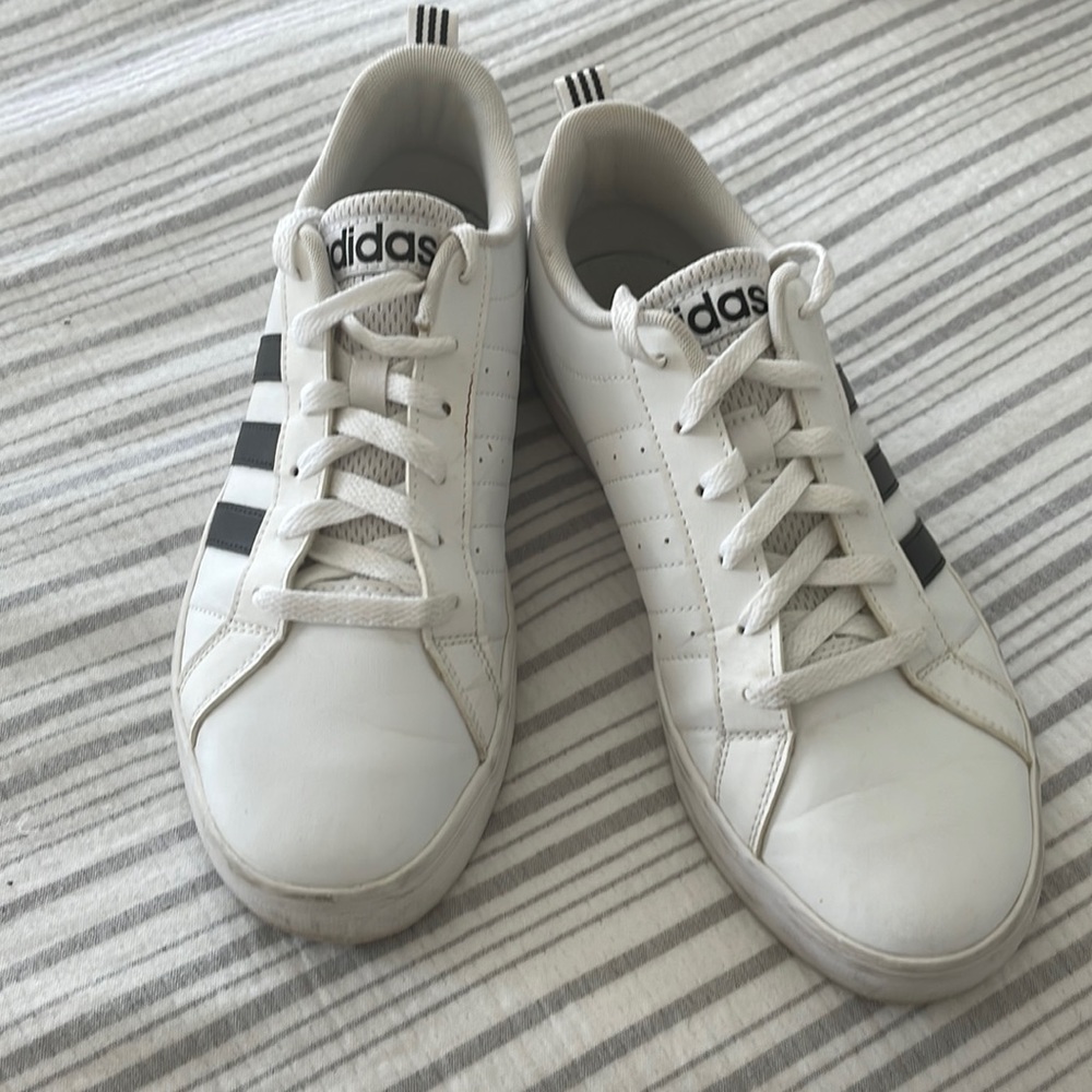 Ladies Adidas sneakers